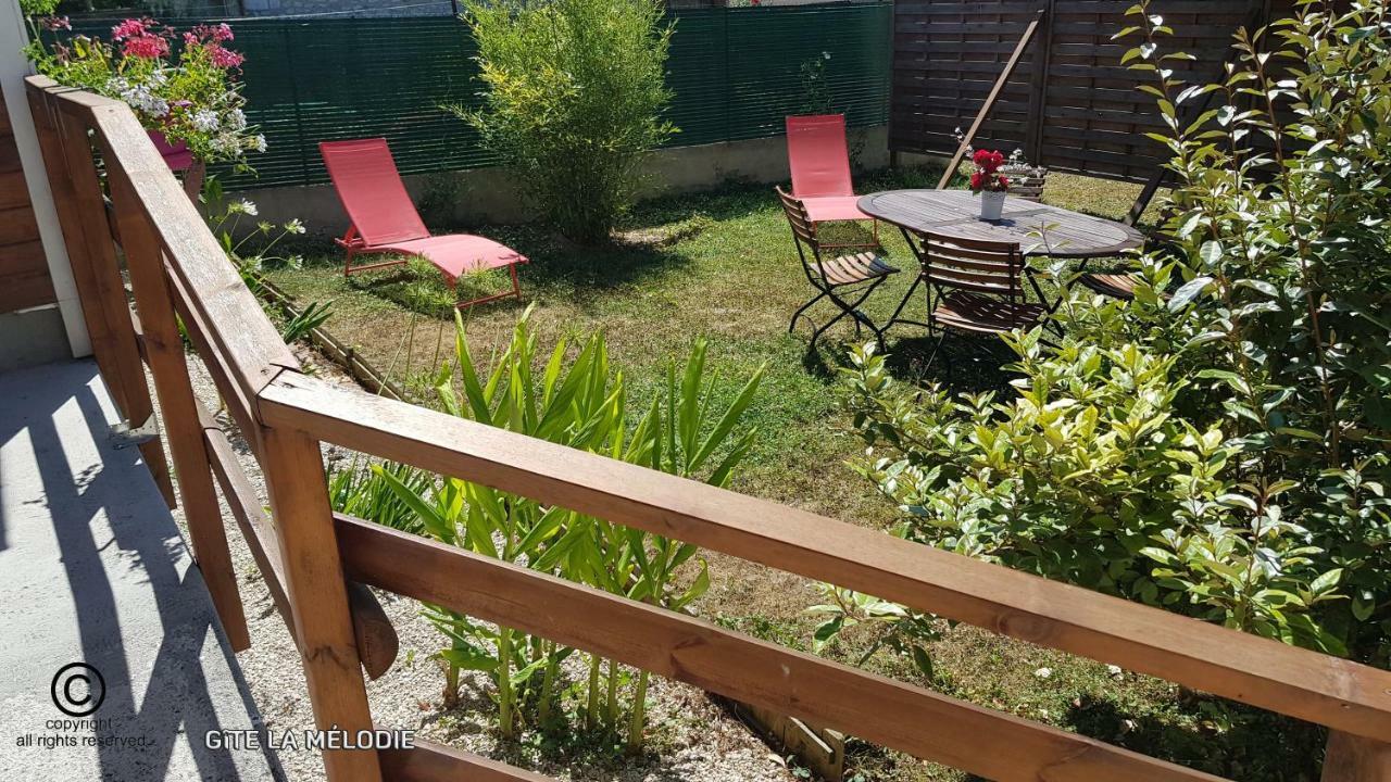Gite La Melodie Longueville  Exteriör bild