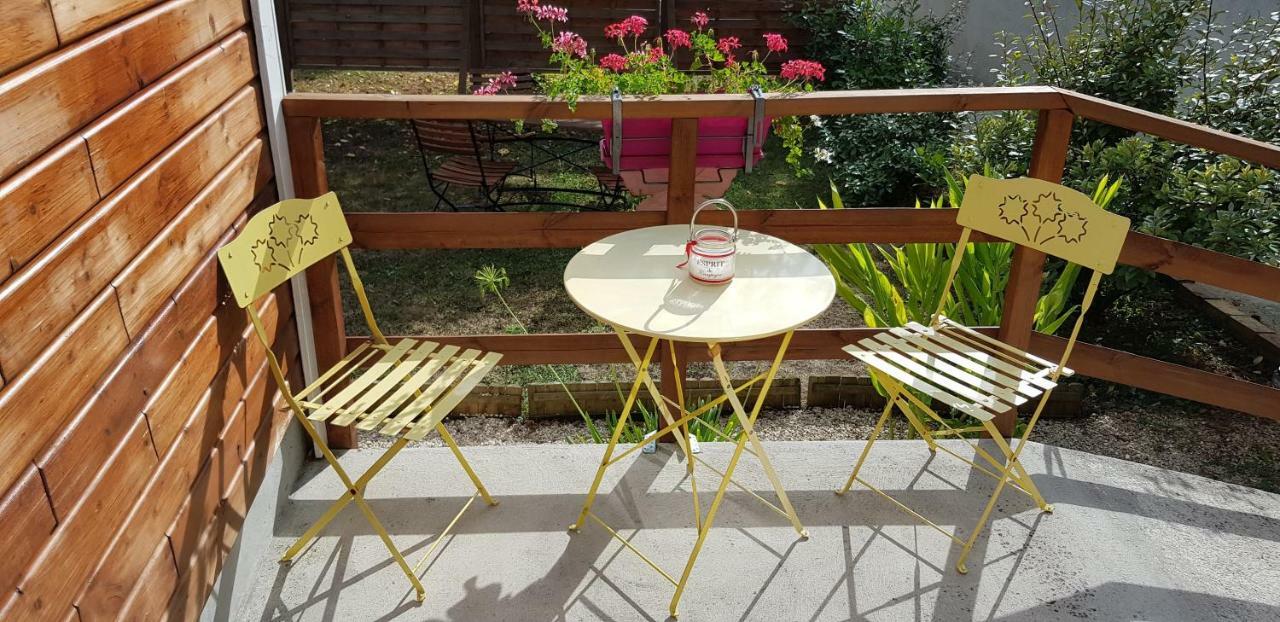 Gite La Melodie Longueville  Exteriör bild